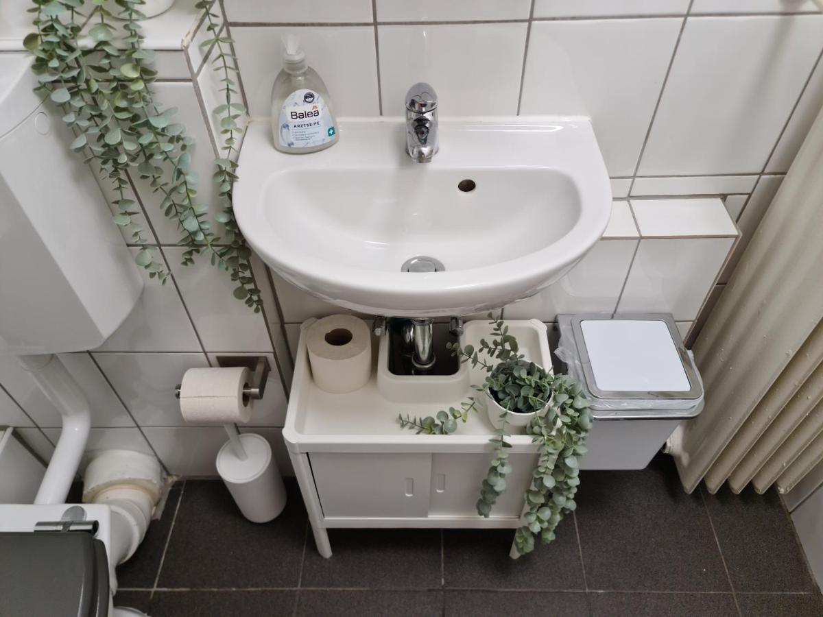 Schoene Ferienwohnung Im Zentrum Mit Self Check-In Und Free Wifi Essen Exterior photo
